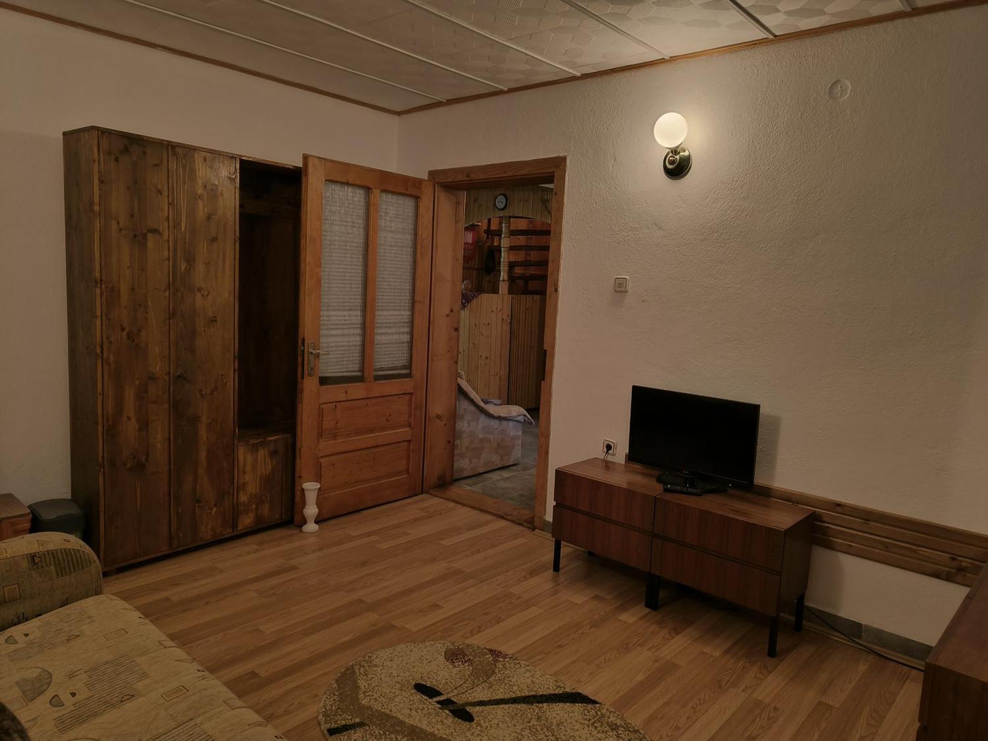 פוינה מרולוי Casa Dintre Meri מראה חיצוני תמונה