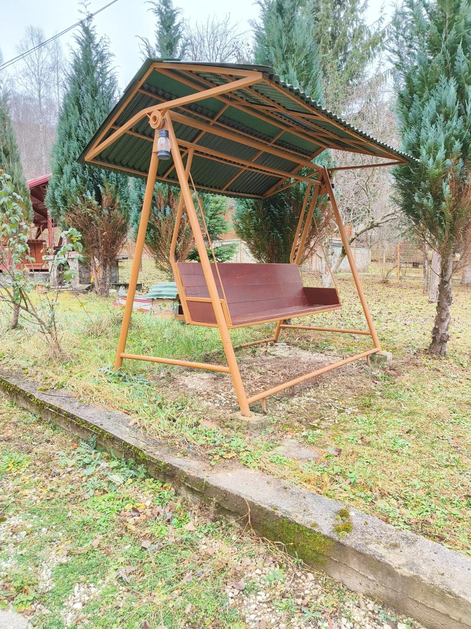 פוינה מרולוי Casa Dintre Meri מראה חיצוני תמונה